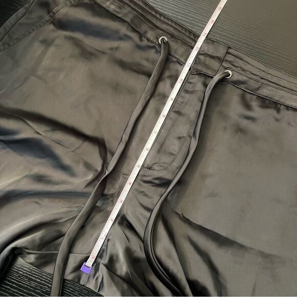 Sanctuary Eve Satin Cargo Pants Womens Size 31 Black NWT - Picture 13 of 14